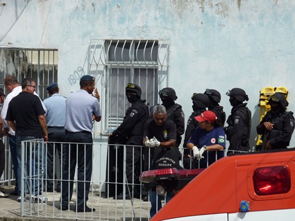 Ex-Marido mantém mais de 20 horas como refém a jovem Cristielane em sua Residência